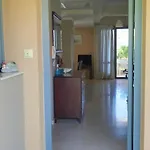 Zach's House * Nea Roda
