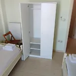 Zach's House Tatil Evi