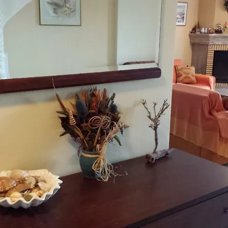 펜션 Zach's House 네아 로다