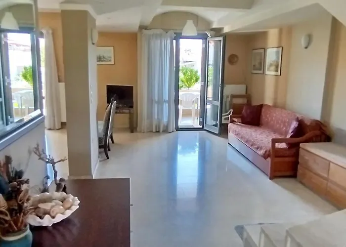 Zach's House * Nea Roda