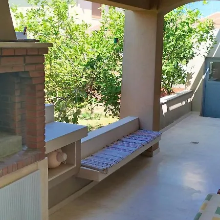 Holiday home Zach's House Nea Roda