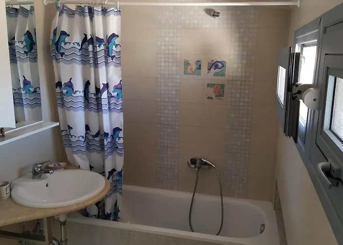 Zach's House Néa Ródha